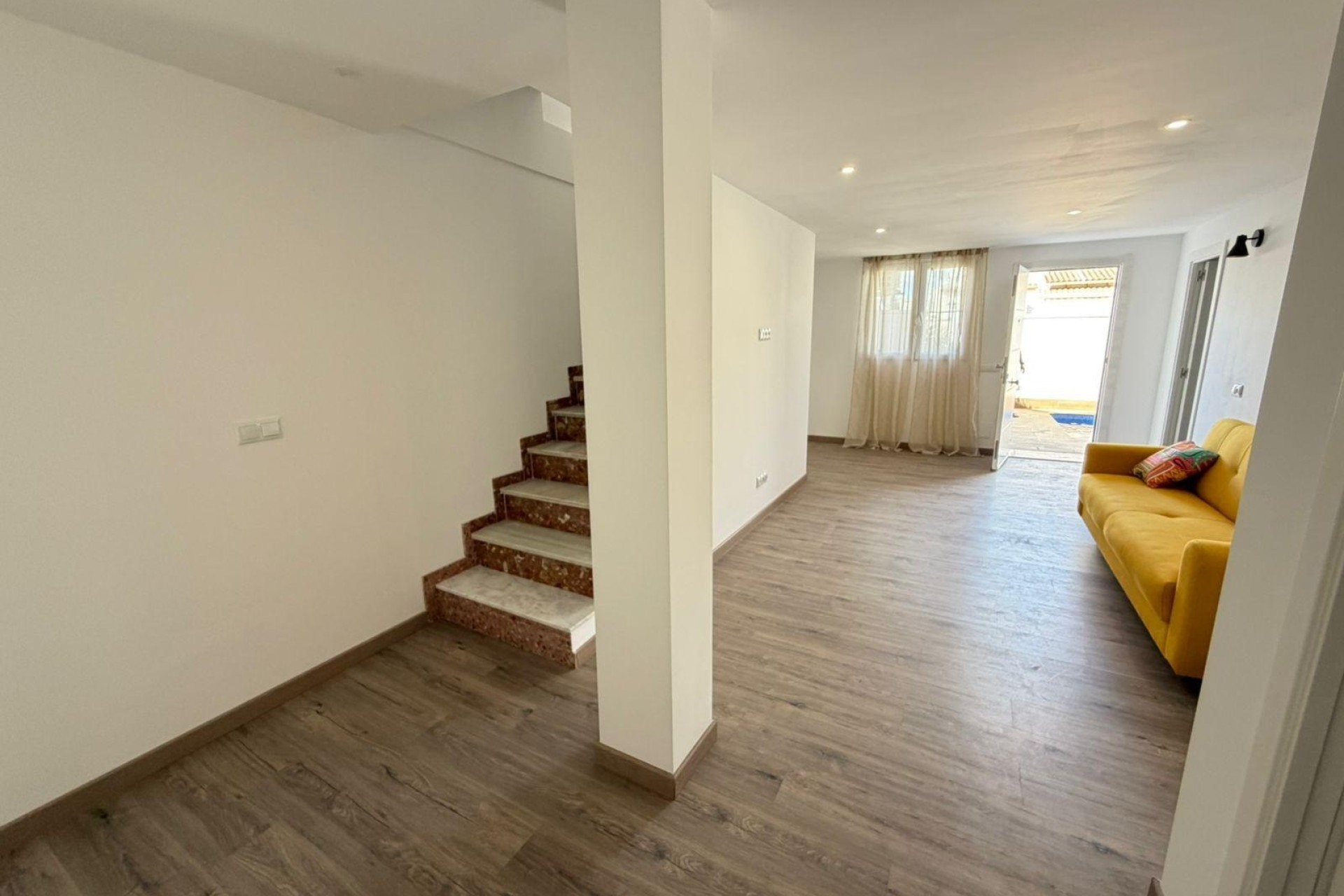 Revente - Villa mitoyenne -
Torrevieja - Cabo cervera