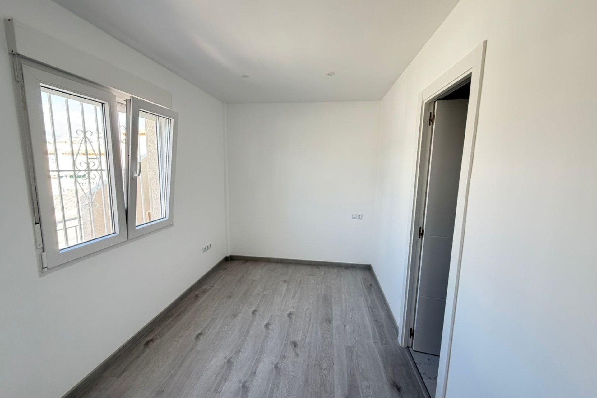 Revente - Villa mitoyenne -
Torrevieja - Cabo cervera