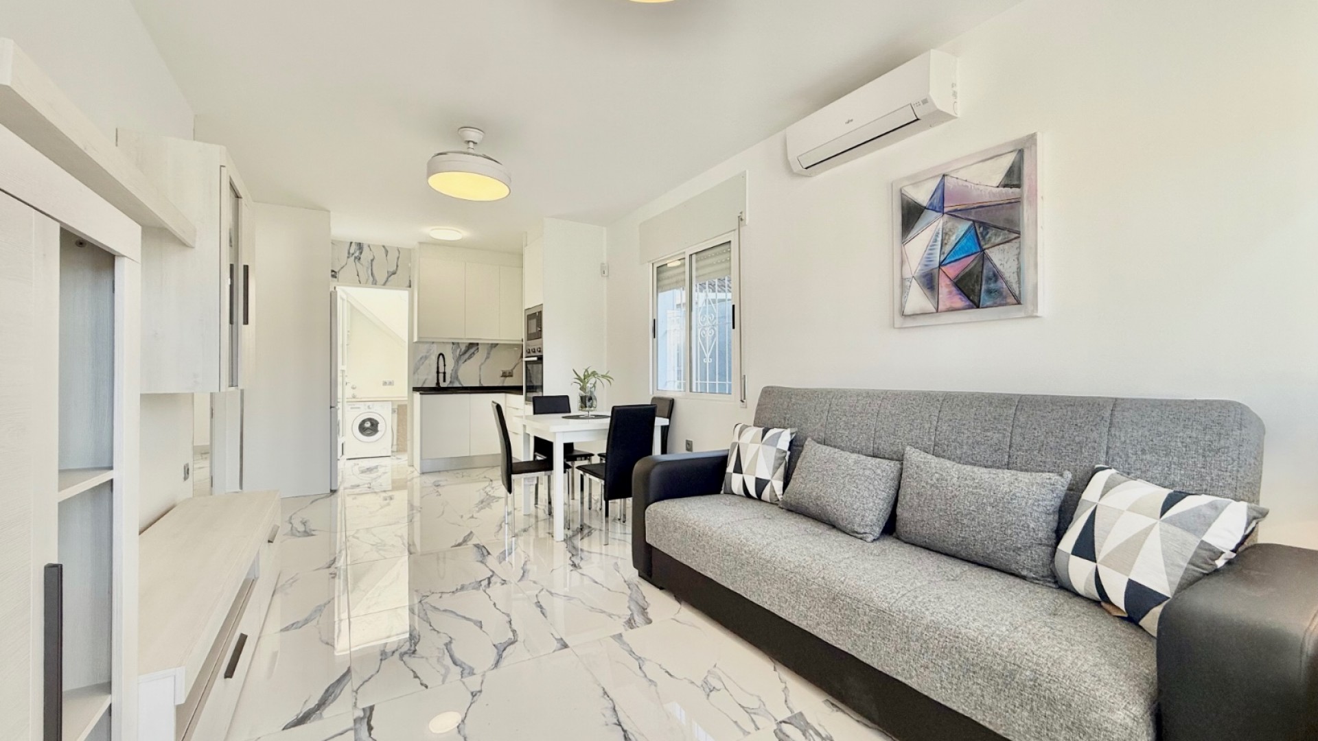 Revente - Villa mitoyenne -
Torrevieja - El chaparral