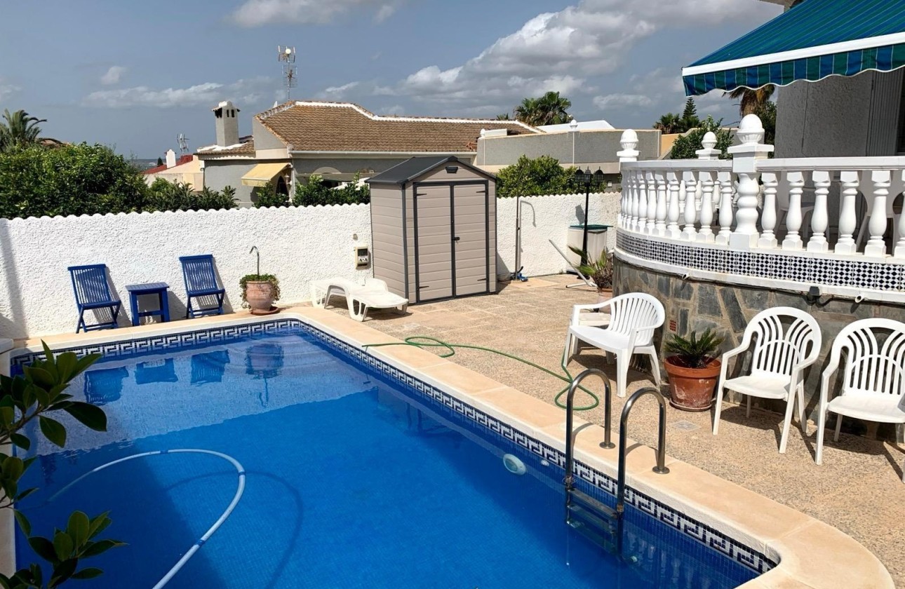 Revente - Villa mitoyenne -
Torrevieja - La Siesta