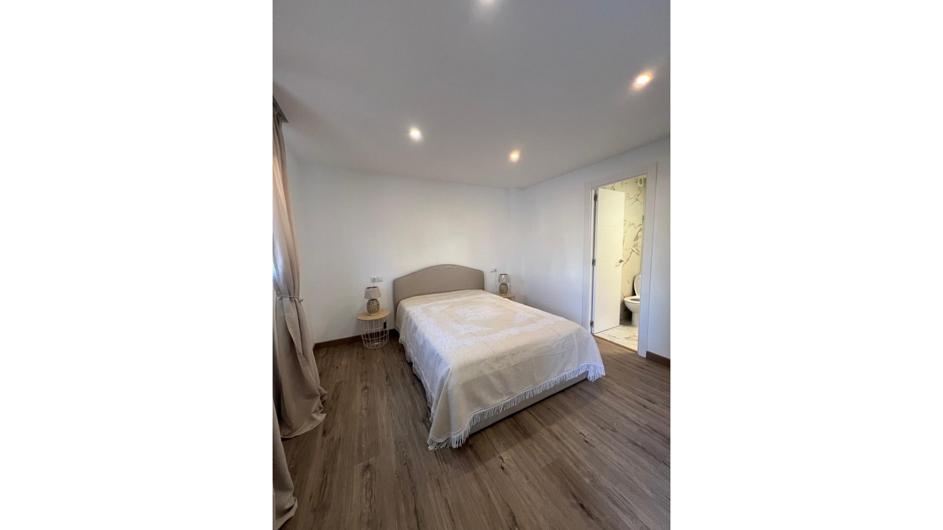 Revente - Villa mitoyenne -
Torrevieja - Torreblanca