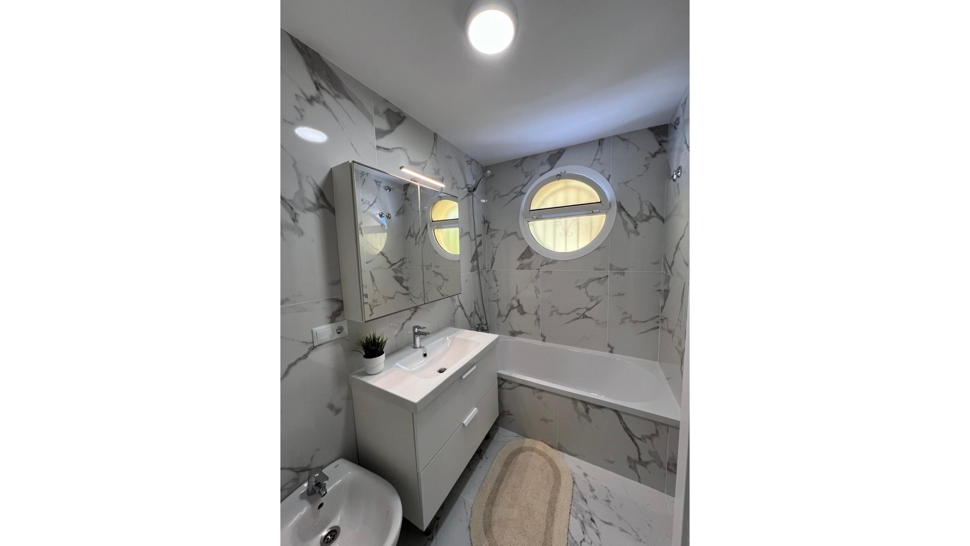 Revente - Villa mitoyenne -
Torrevieja - Torreblanca