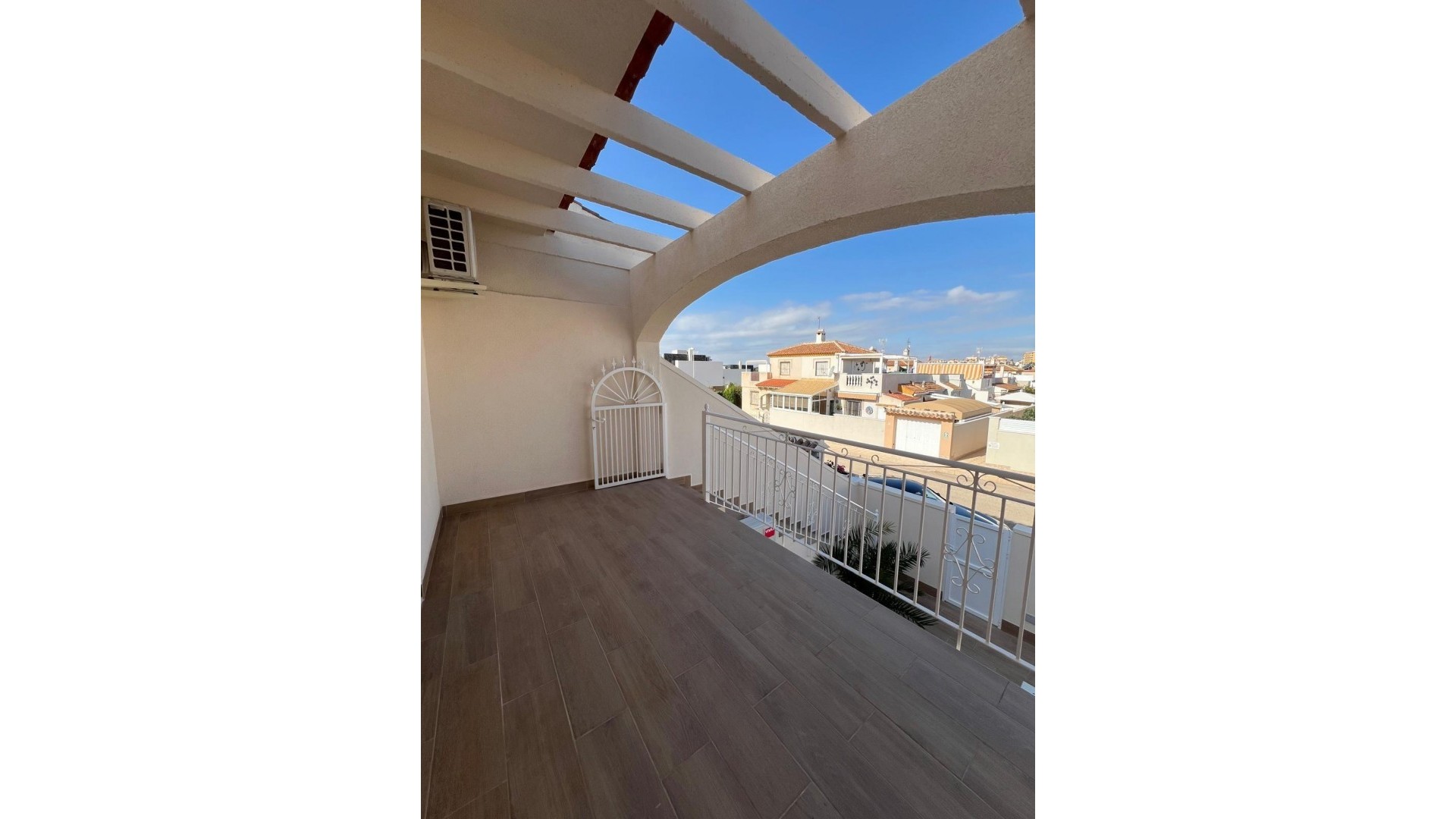 Revente - Villa mitoyenne -
Torrevieja - Torreblanca