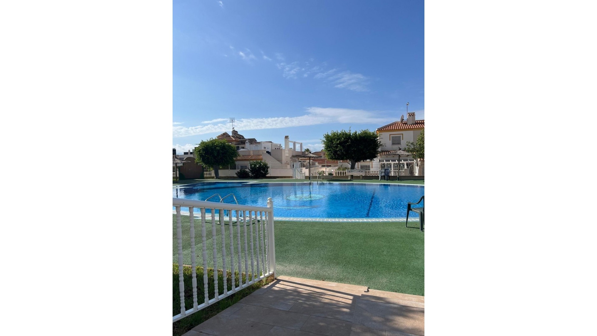 Revente - Villa mitoyenne -
Torrevieja - Torreblanca