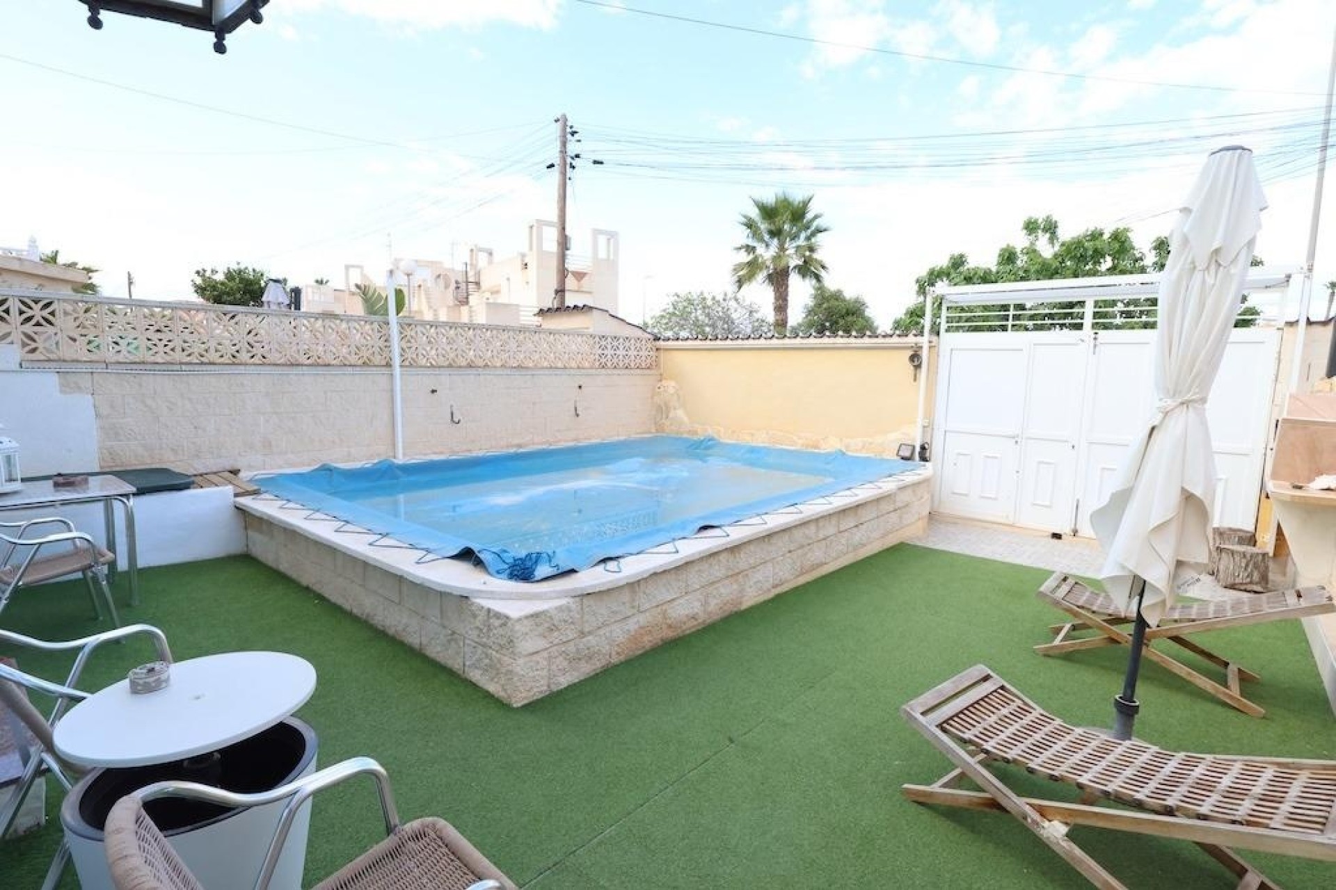 Revente - Villa mitoyenne -
Torrevieja - Torretas