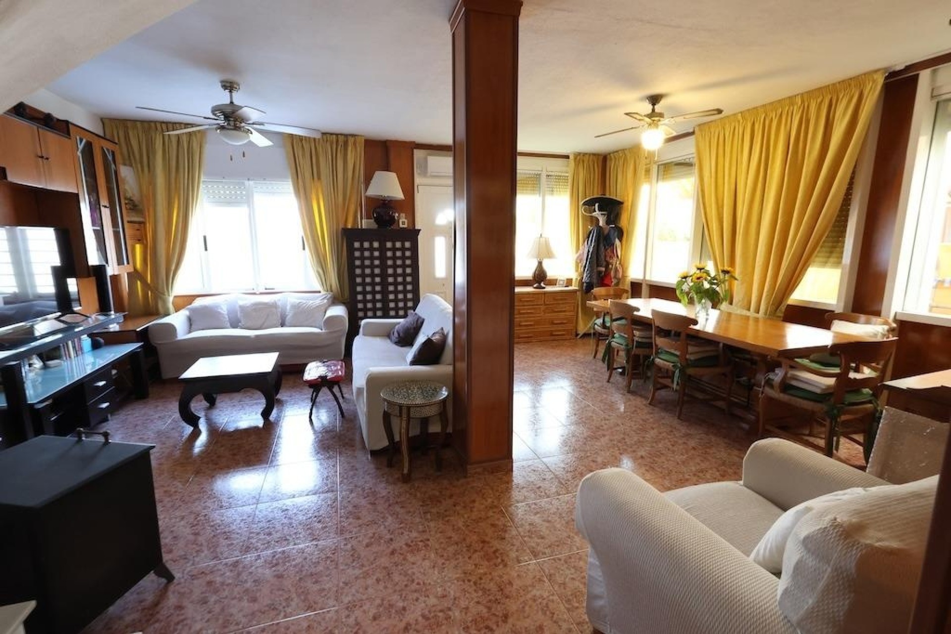 Revente - Villa mitoyenne -
Torrevieja - Torretas