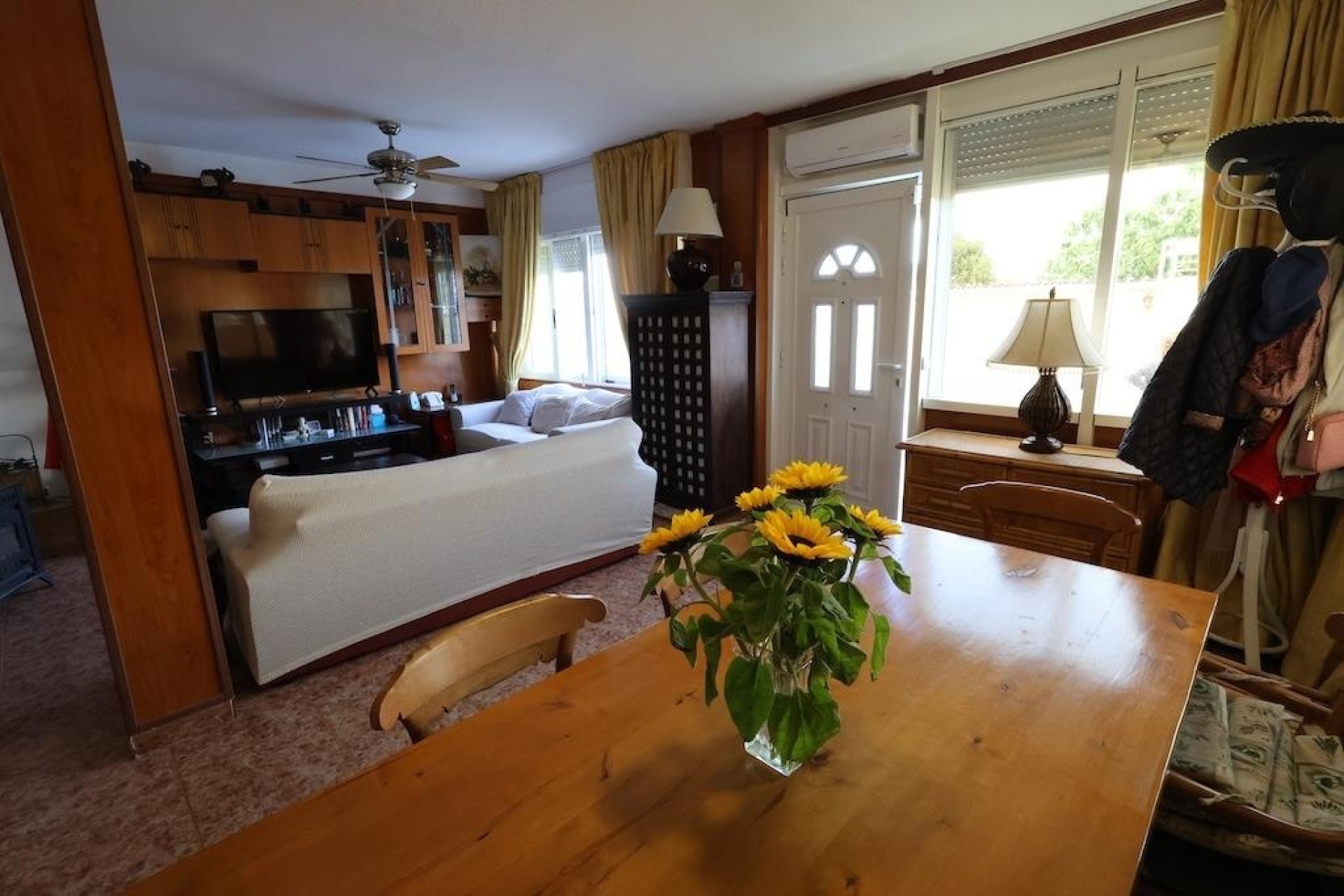 Revente - Villa mitoyenne -
Torrevieja - Torretas