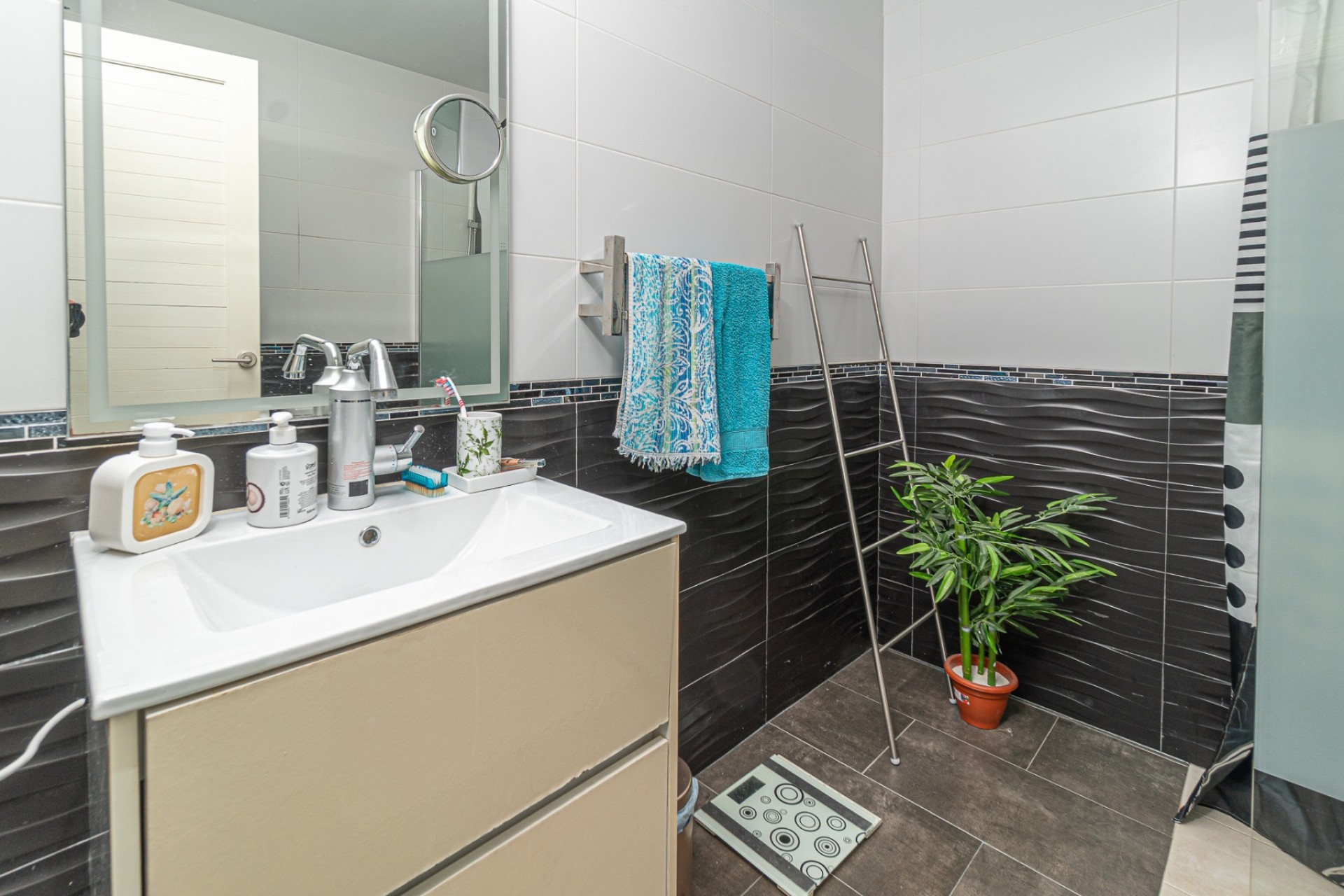 Revente - Villa mitoyenne -
Villamartín - Fortuna