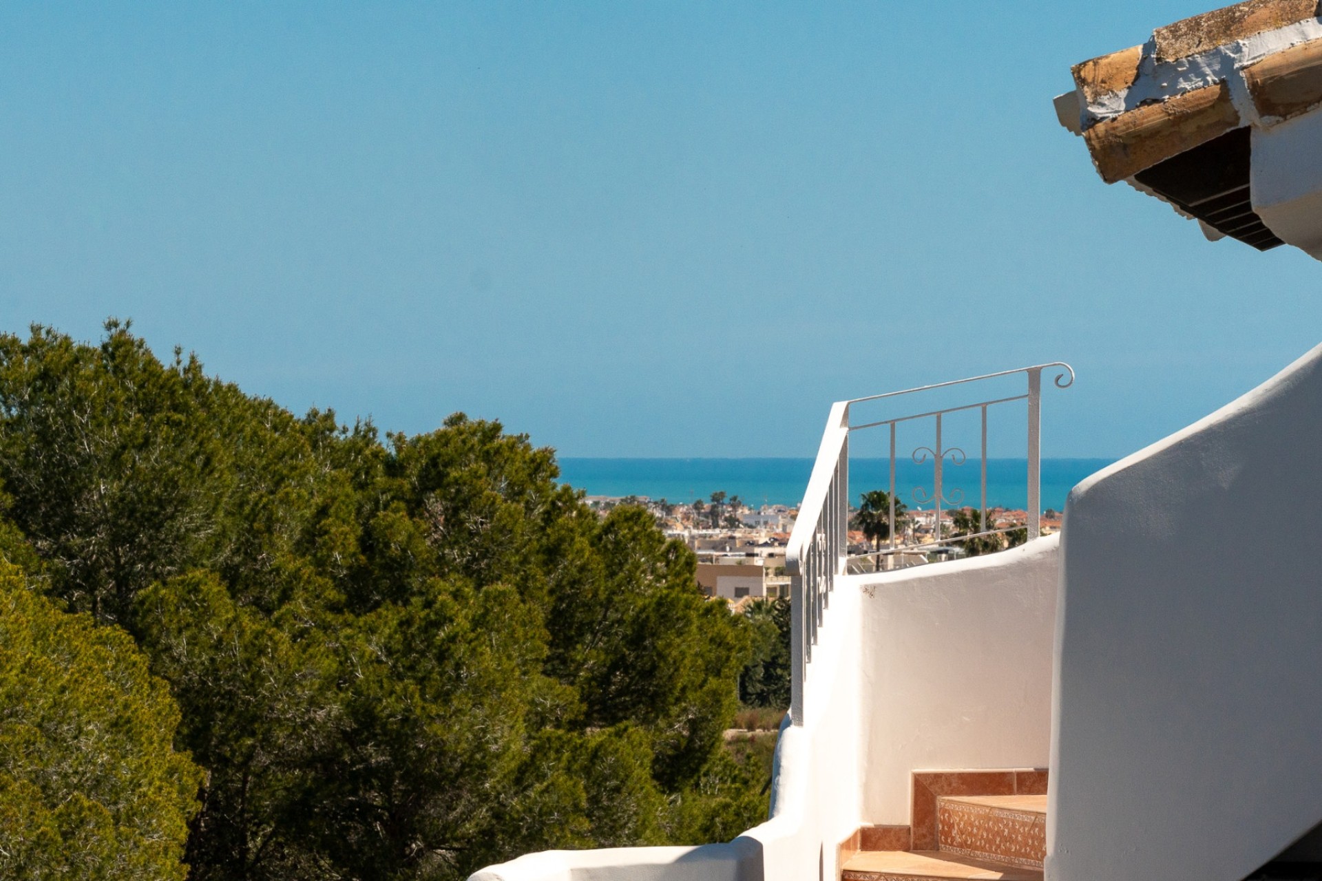 Revente - Villa mitoyenne -
Villamartín - Fortuna