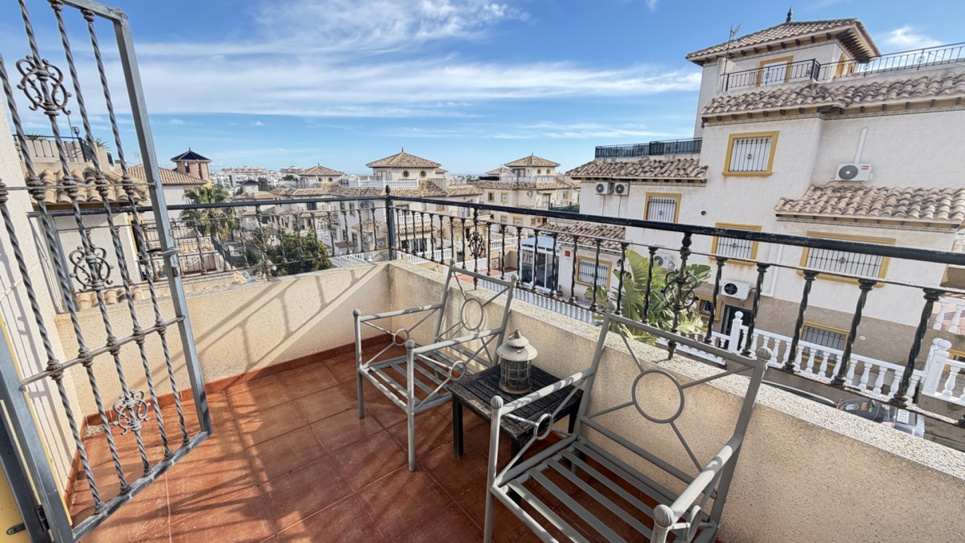 Revente - Villa mitoyenne -
Villamartín