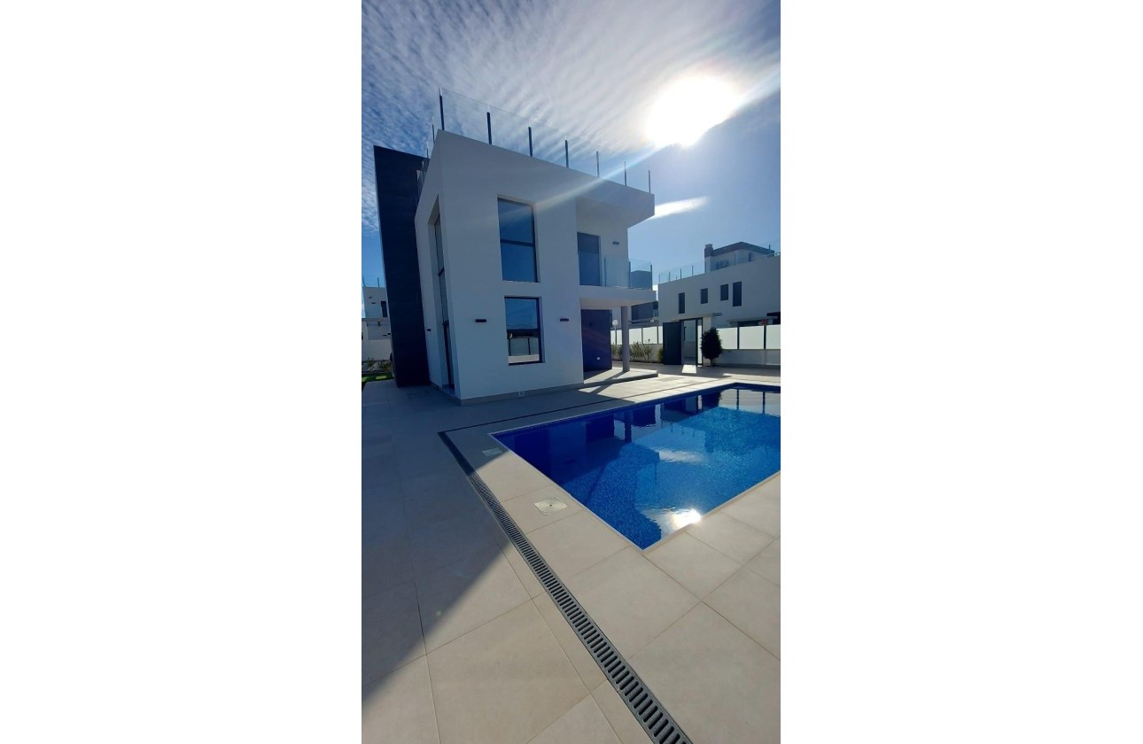 Revente - Villa -
Torrevieja - Los Balcones