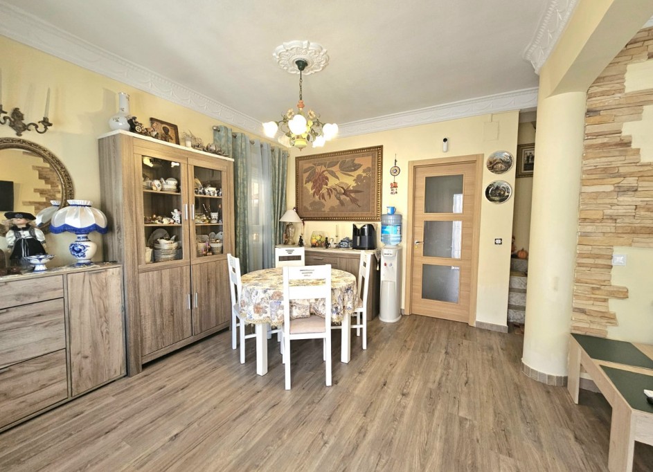 Revente - Villa -
Torrevieja - Torre la mata