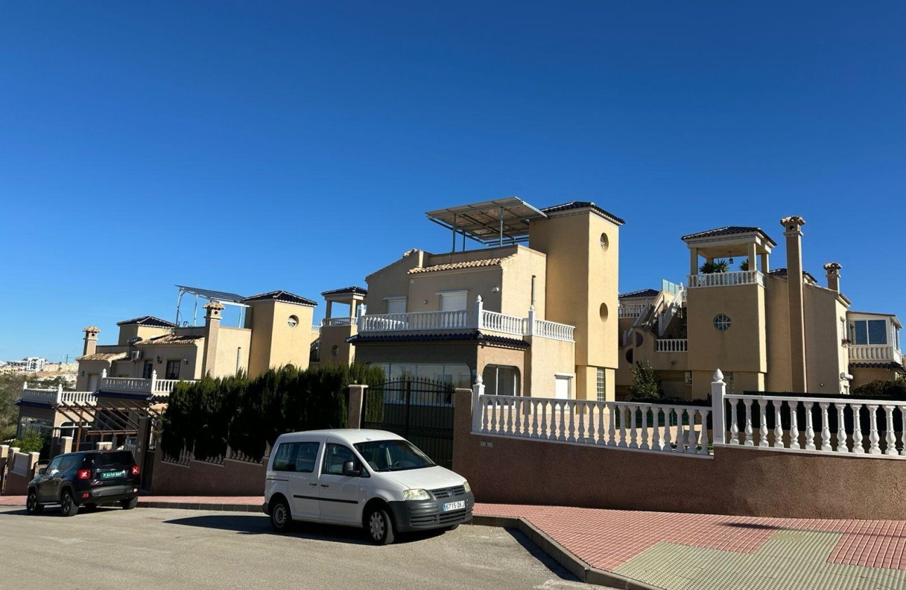 Revente - Villa -
Torrevieja - VILLAMARTIN