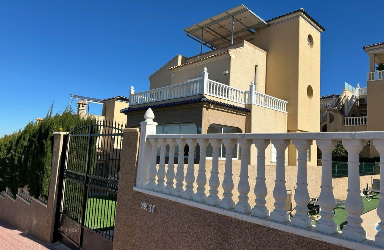 Revente - Villa -
Torrevieja - VILLAMARTIN