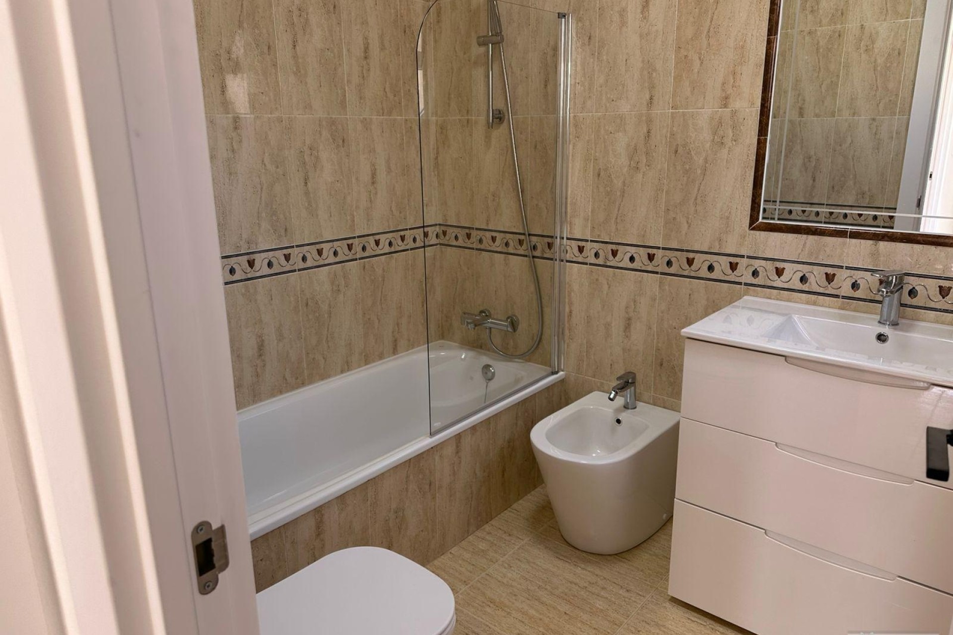 Revente - Villa -
Torrevieja - VILLAMARTIN