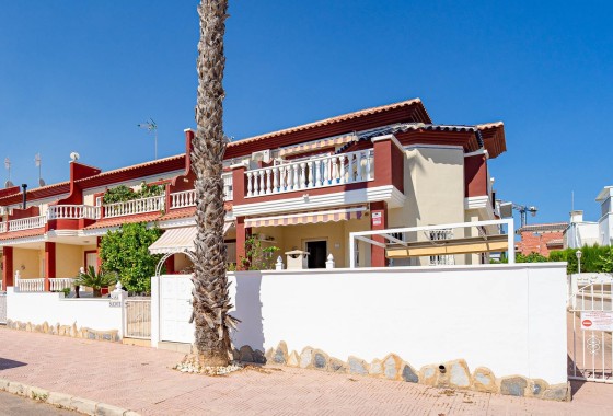 Rijhuis - Herverkoop - Ciudad Quesada - Rojales -
                Doña Pepa