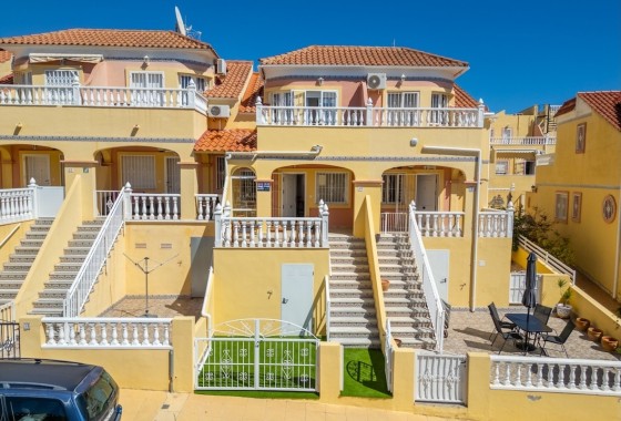 Rijhuis - Herverkoop - Villamartín -
                El Galan