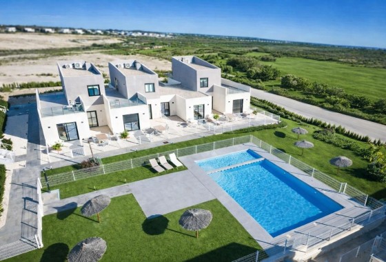 Rijhuis - NIEUWBOUW - Baños y Mendigo -
                Altaona Golf & Country Village