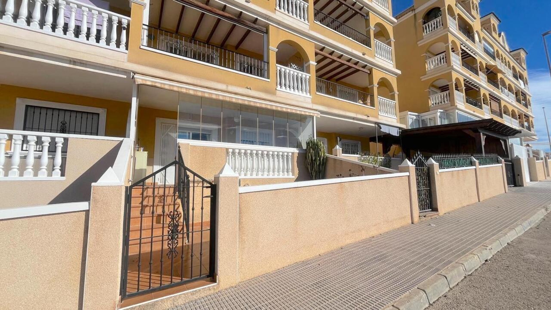 Sale - Apartment Flat -
Algorfa