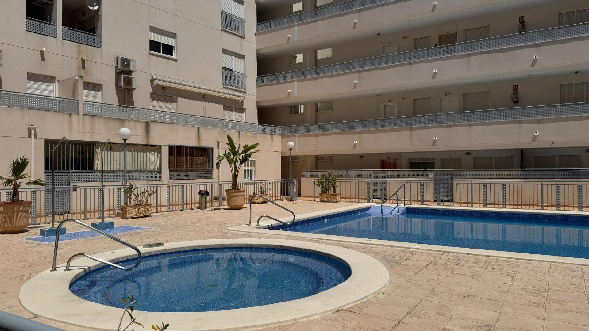 Sale - Apartment Flat -
Almoradí