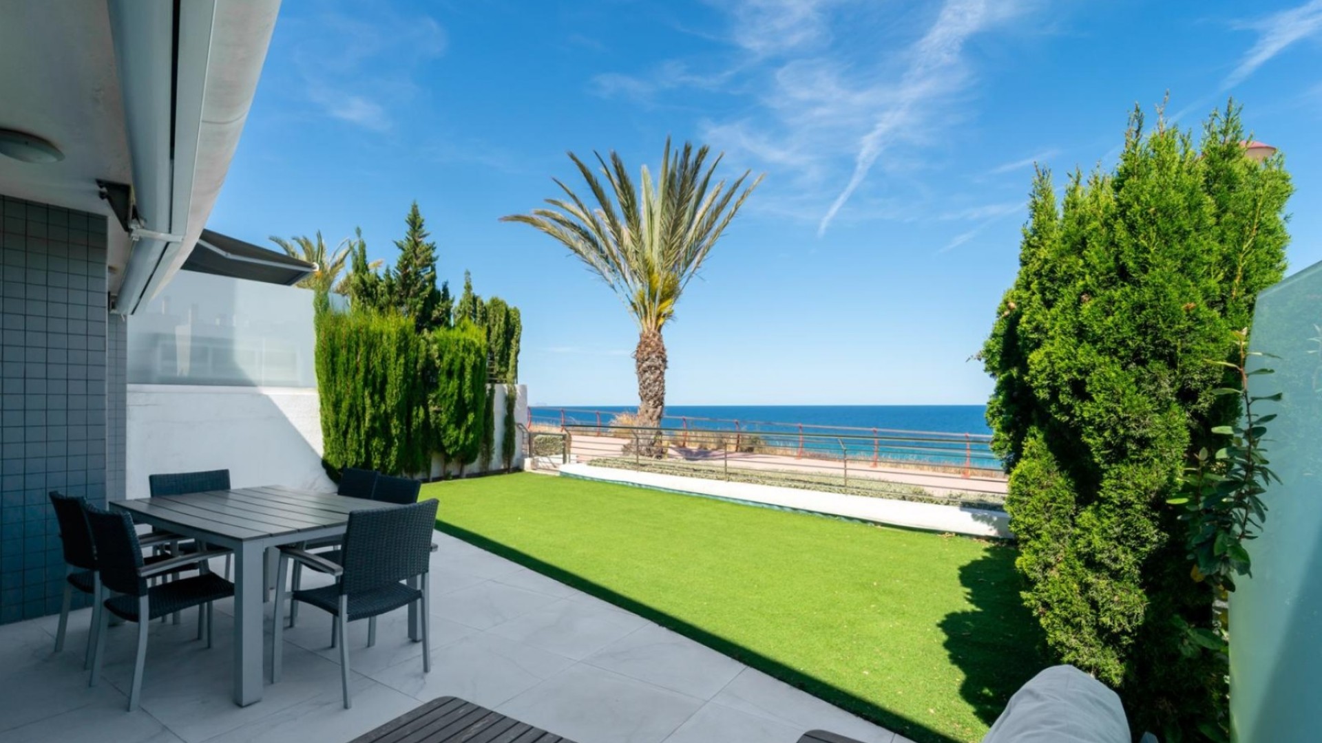 Sale - Apartment Flat -
Arenales del Sol