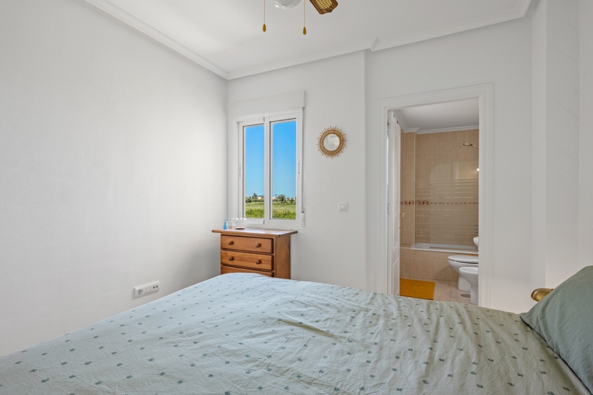 Sale - Apartment Flat -
Daya Nueva - Costa Blanca South