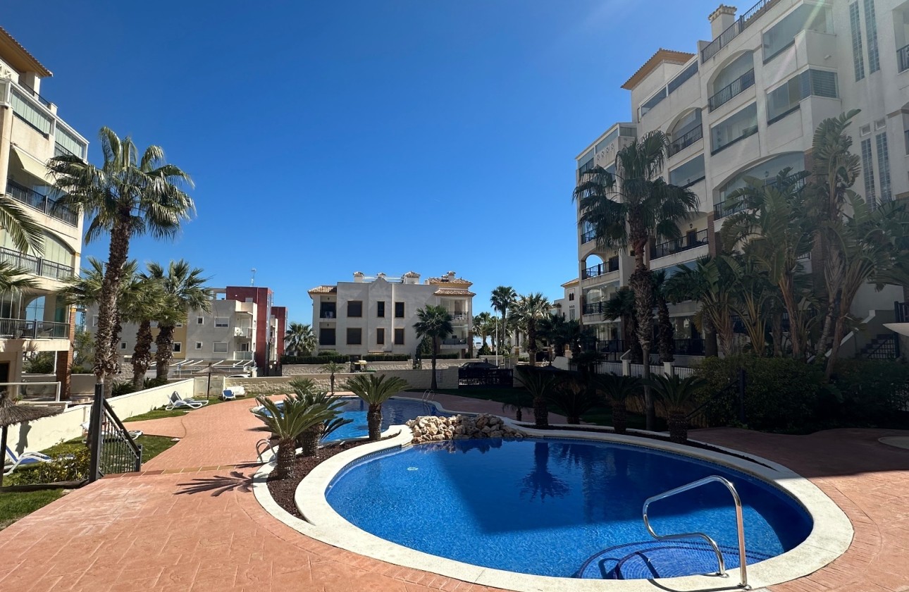 Sale - Apartment Flat -
Guardamar del Segura - Marjal Beach