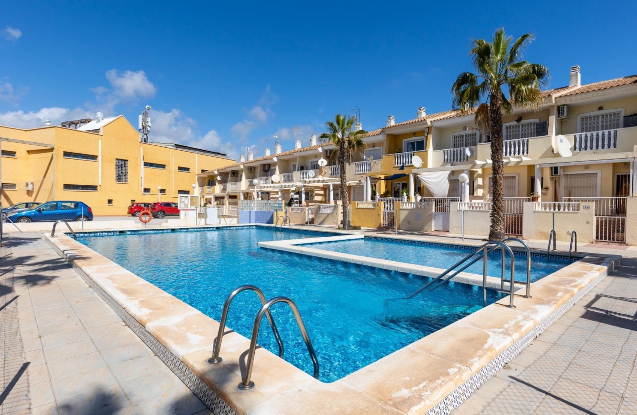 Sale - Apartment Flat -
Guardamar del Segura - Urbanizaciones