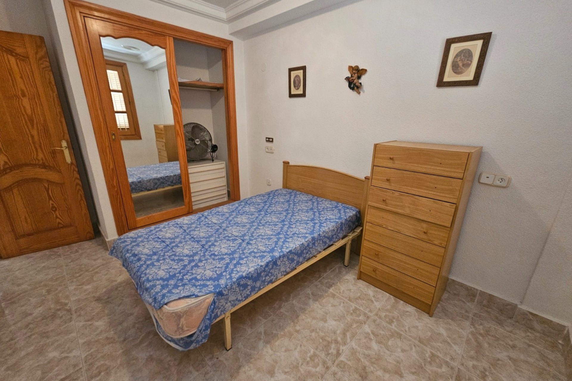 Sale - Apartment Flat -
Guardamar del Segura - Urbanizaciones