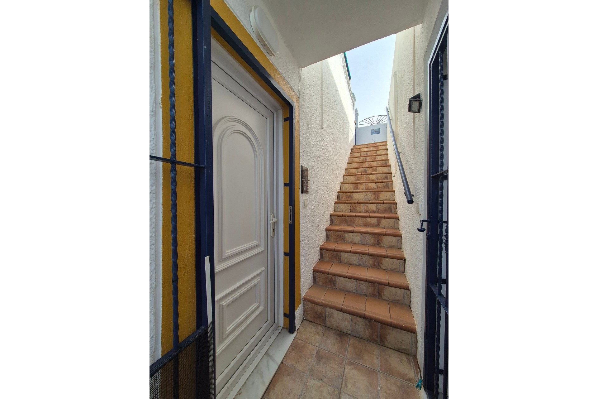 Sale - Apartment Flat -
La Florida