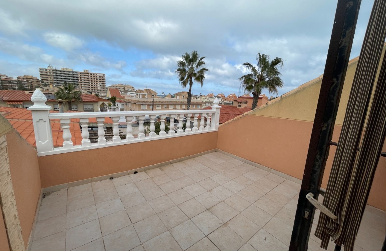 Sale - Apartment Flat -
La Mata - Playa