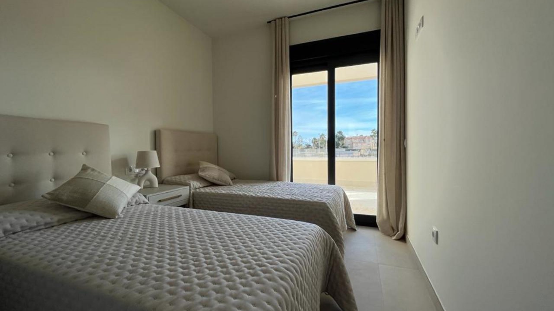 Sale - Apartment Flat -
La Veleta