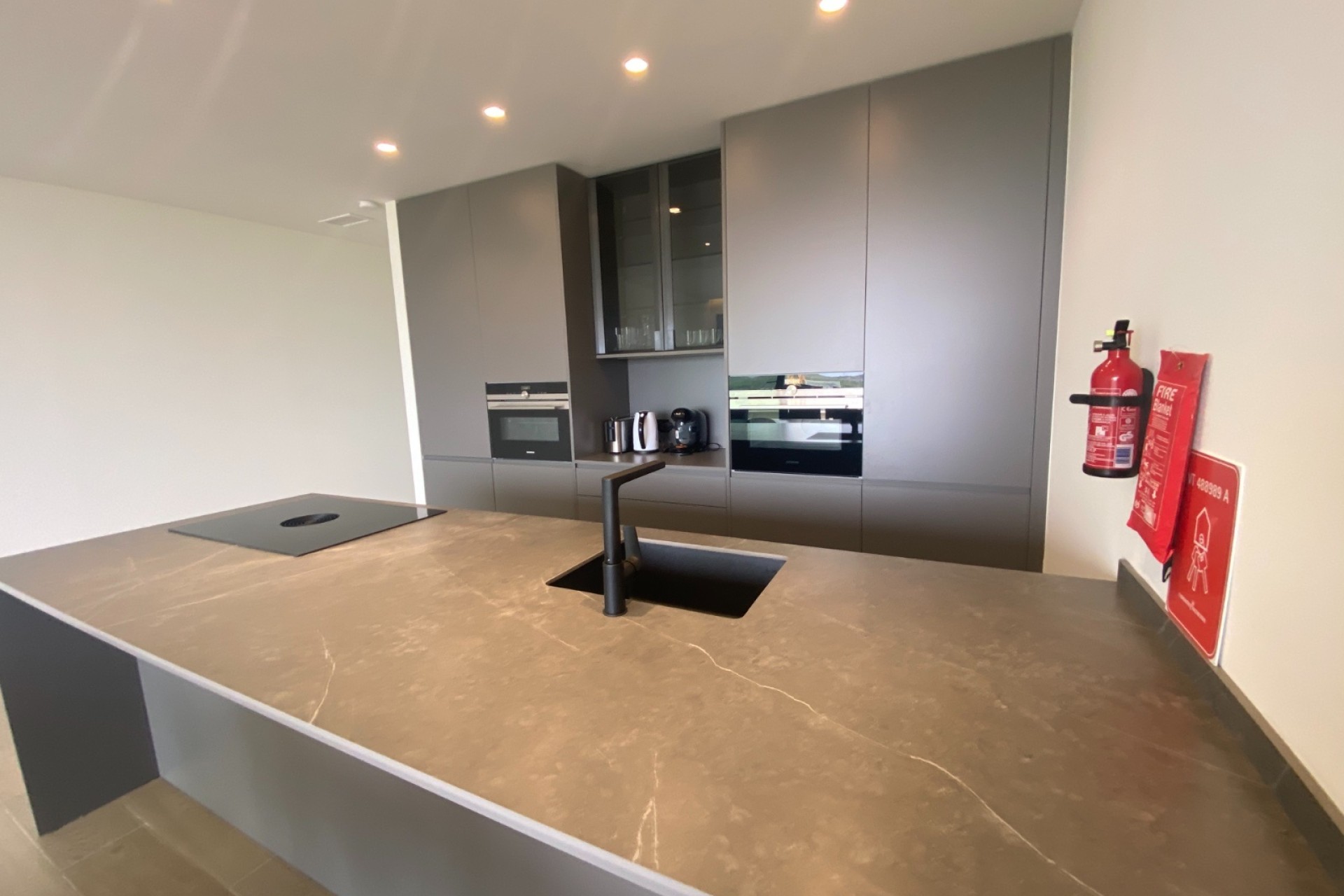 Sale - Apartment Flat -
Las Colinas - Las Colinas Golf Resort