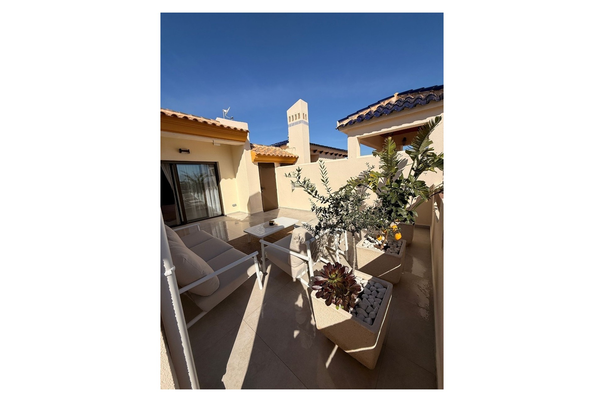 Sale - Apartment Flat -
Las Ramblas Golf - Inland