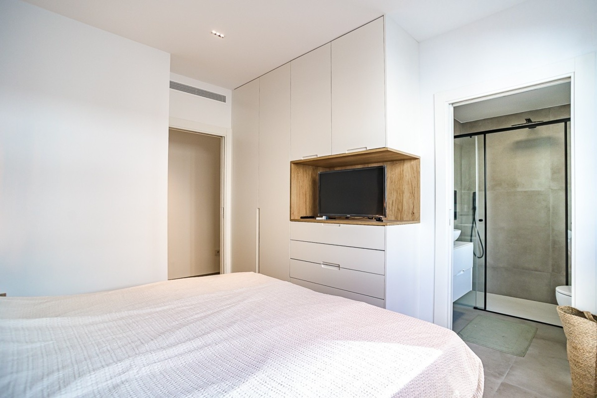 Sale - Apartment Flat -
Lo Pagan