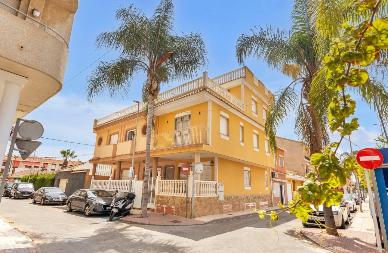 Sale - Apartment Flat -
Los Alcázares - Centro