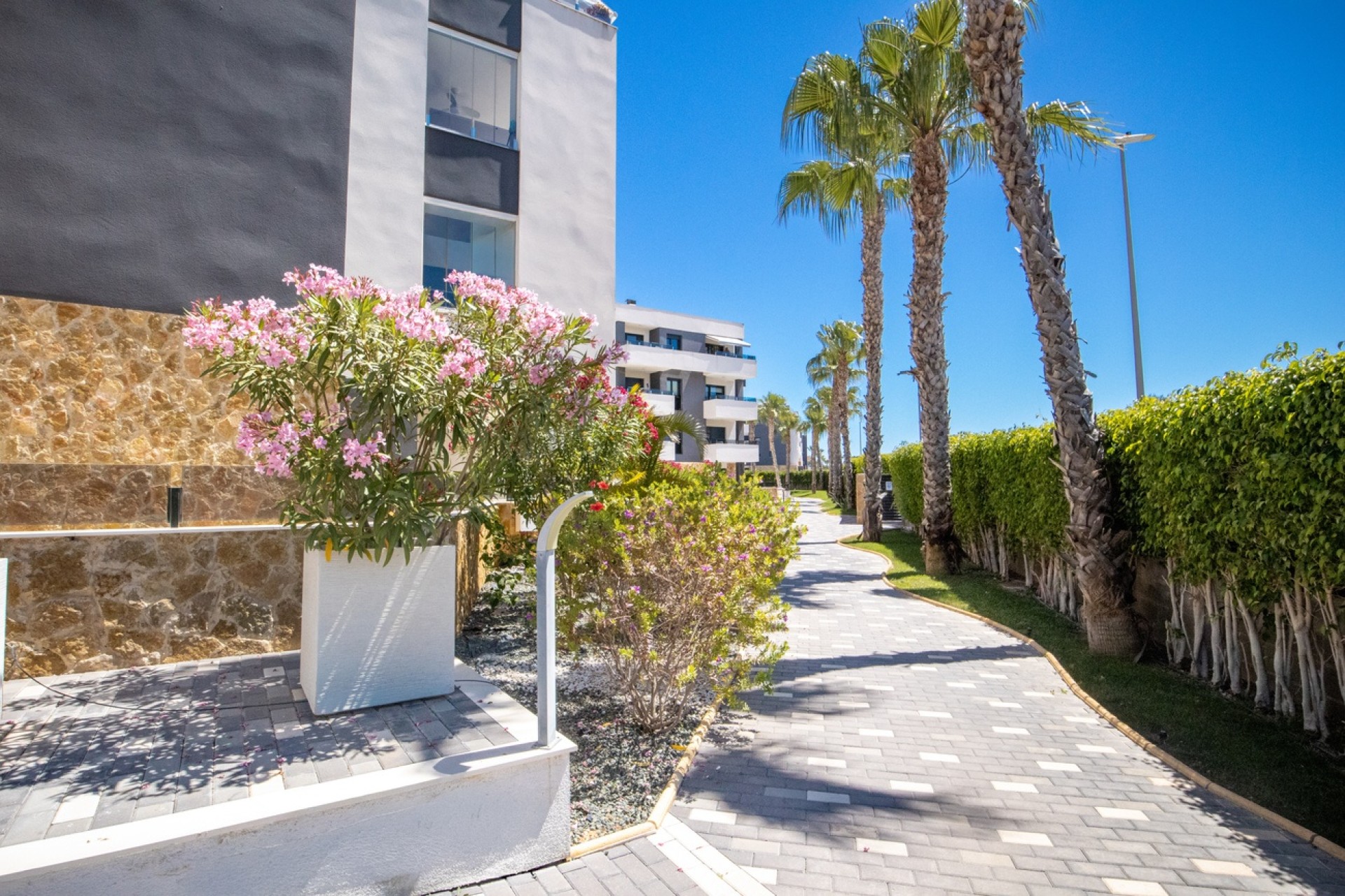 Sale - Apartment Flat -
Los Altos - AMANECER