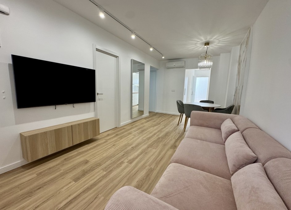 Sale - Apartment Flat -
Los Altos