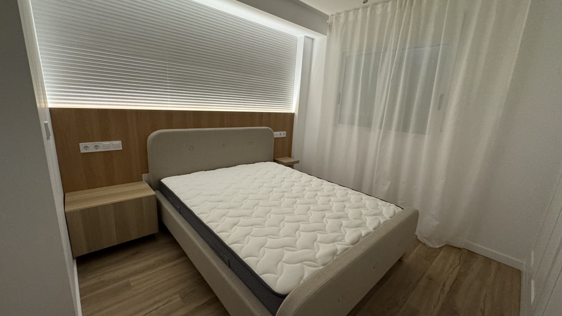 Sale - Apartment Flat -
Los Altos