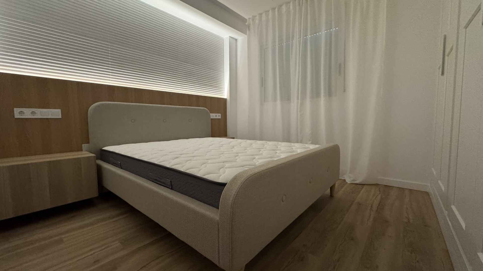 Sale - Apartment Flat -
Los Altos