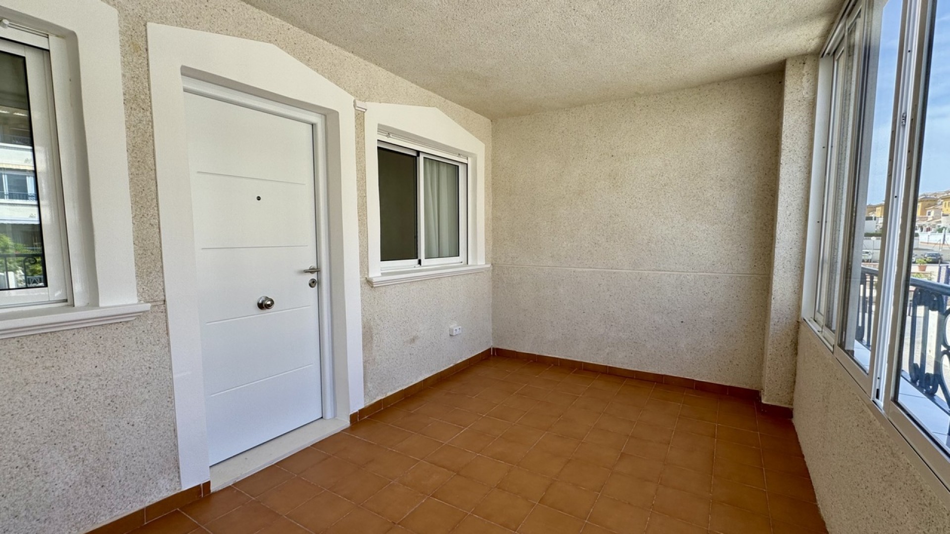 Sale - Apartment Flat -
Los Altos