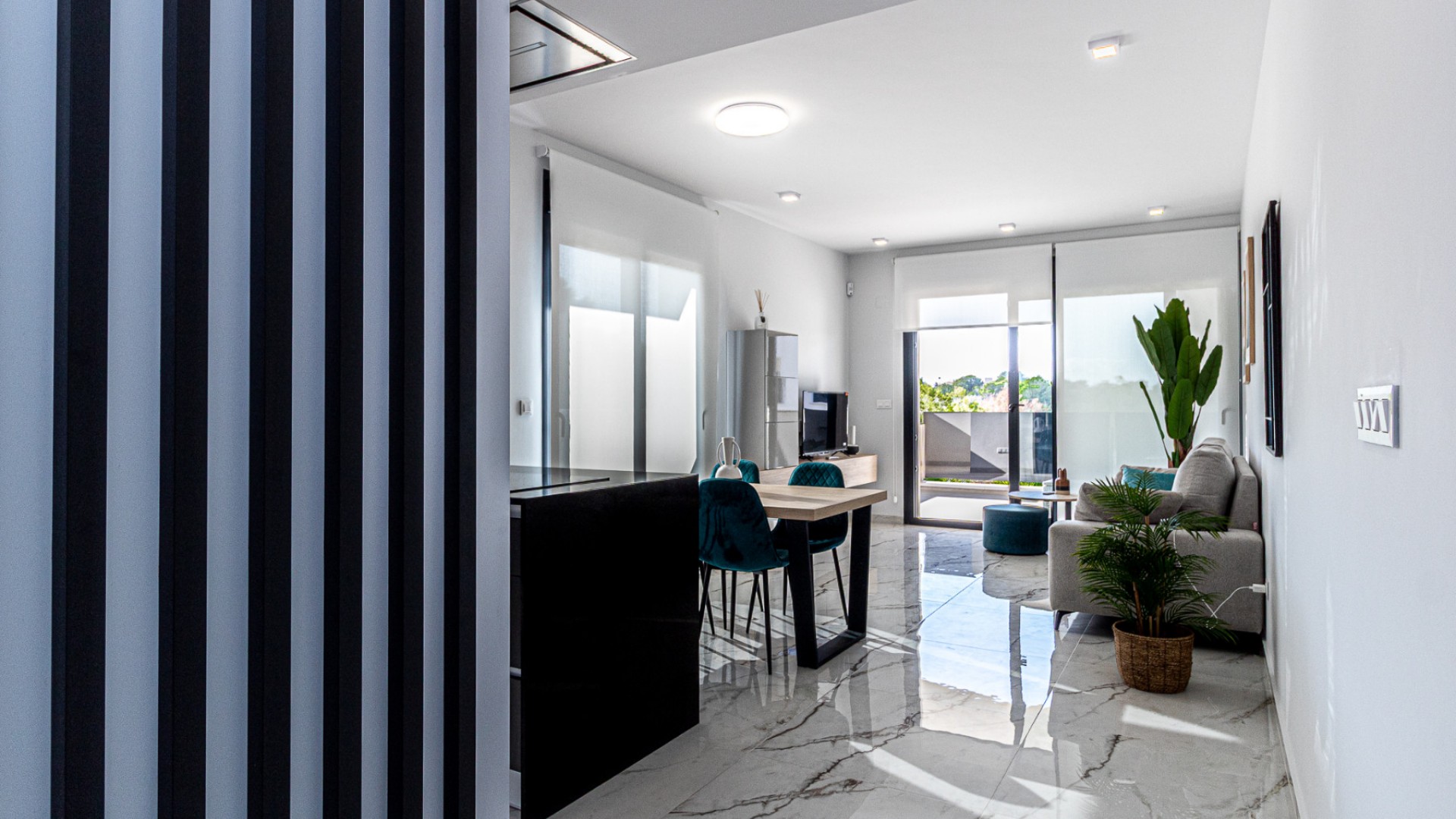 Sale - Apartment Flat -
Los Altos