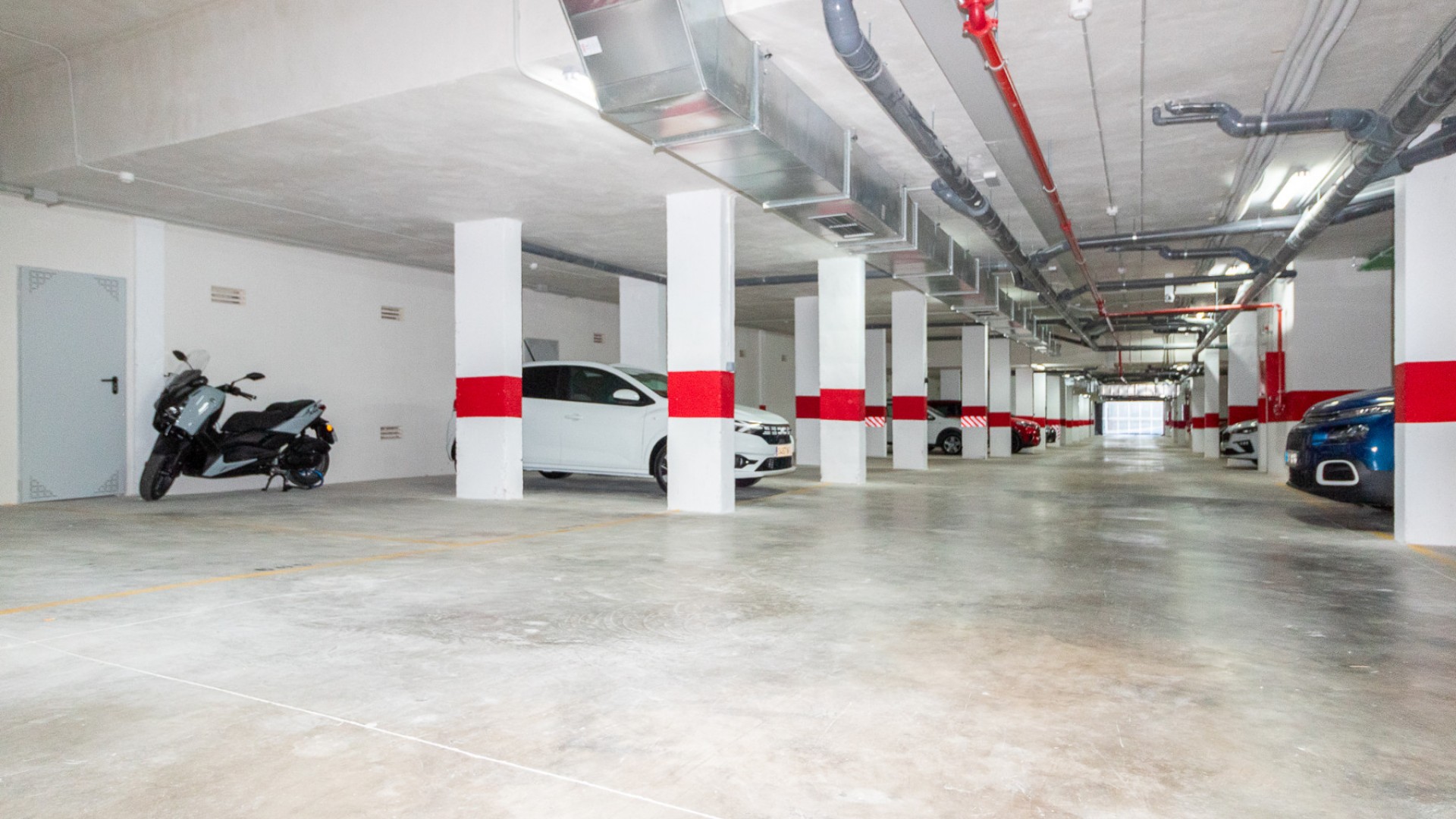 Sale - Apartment Flat -
Los Altos