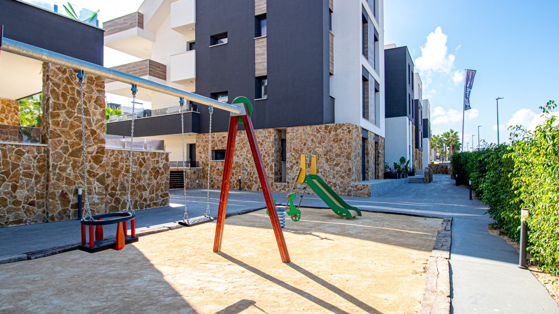 Sale - Apartment Flat -
Los Altos