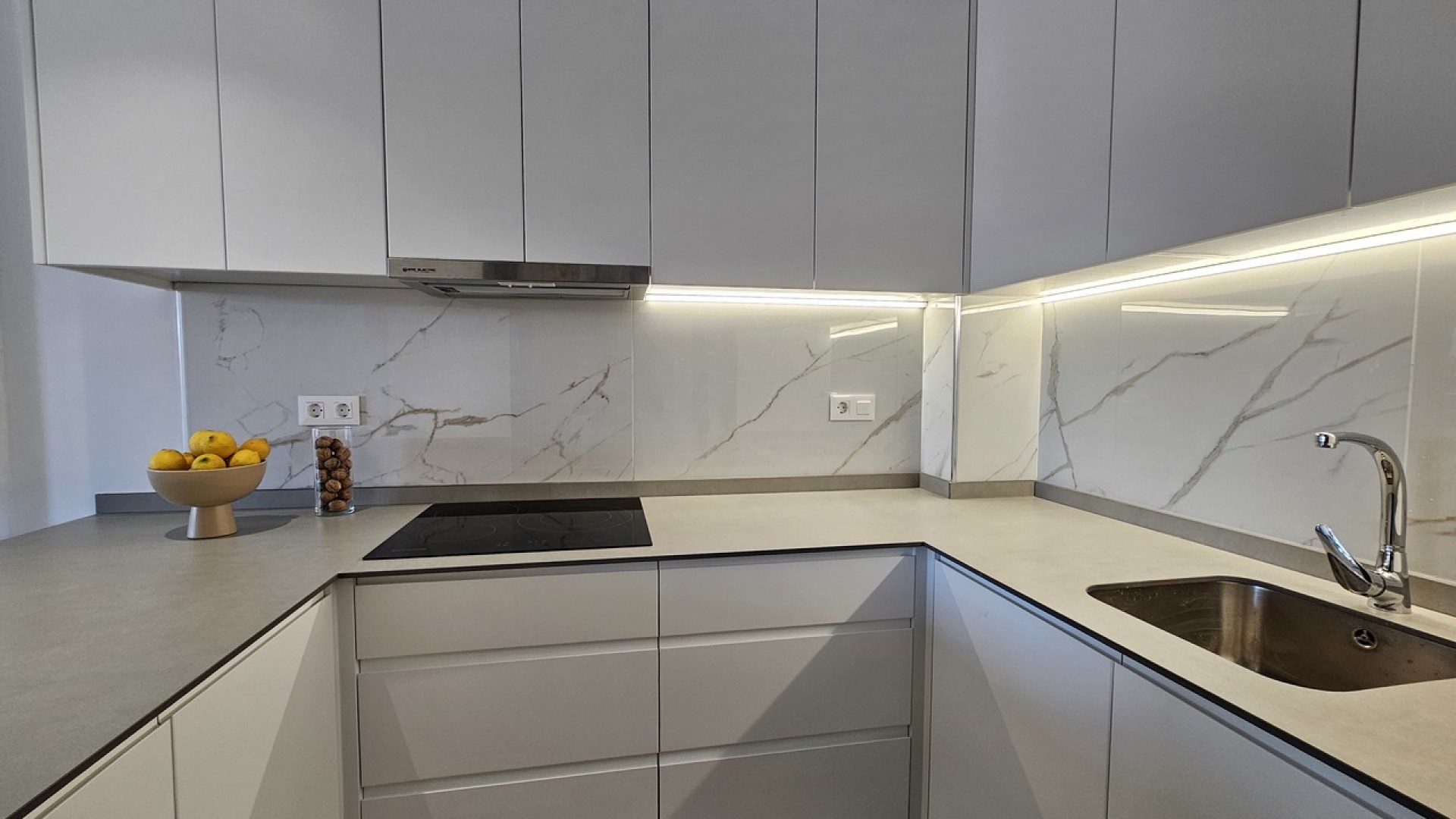 Sale - Apartment Flat -
Los Altos