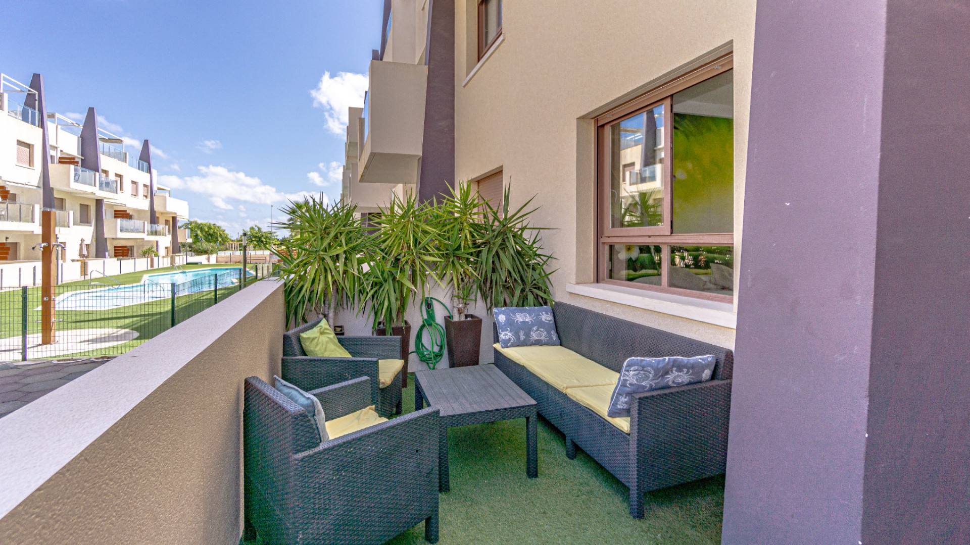 Sale - Apartment Flat -
Mil Palmeras - Beach