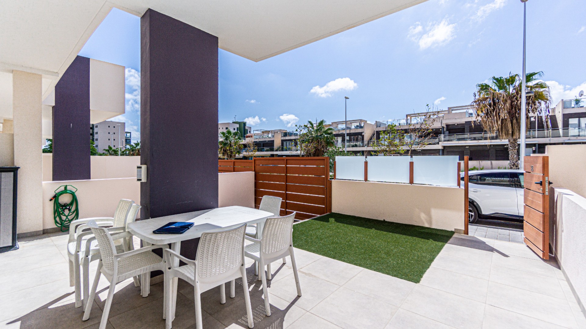 Sale - Apartment Flat -
Mil Palmeras - Beach