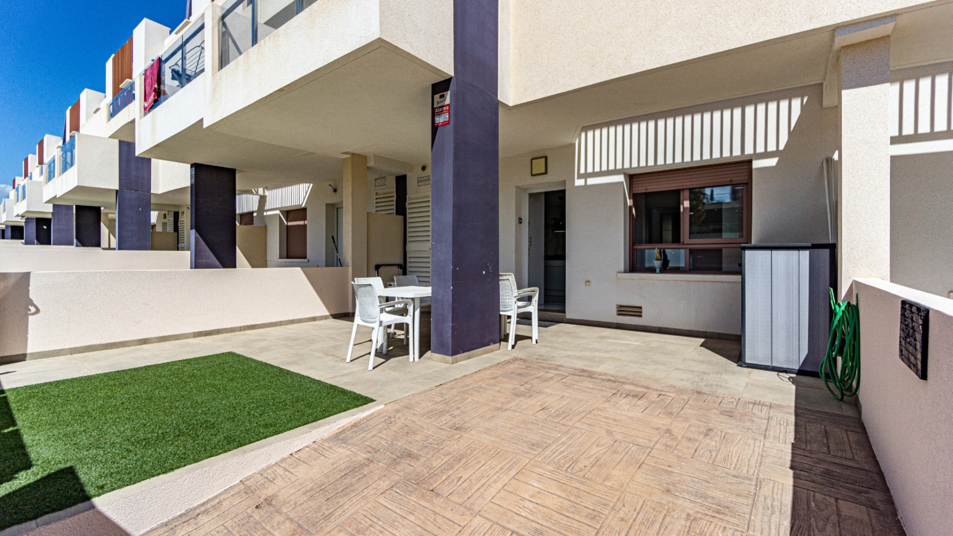 Sale - Apartment Flat -
Mil Palmeras - Beach