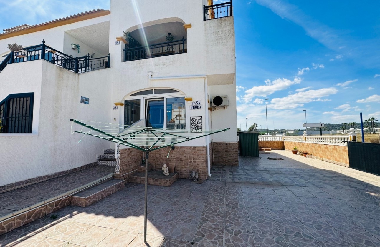 Sale - Apartment Flat -
Orihuela - Entre Naranjos - Vistabella