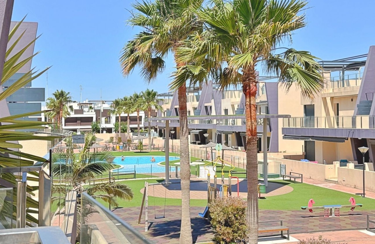 Sale - Apartment / Flat -
Pilar de la Horadada - Torre de la Horadada